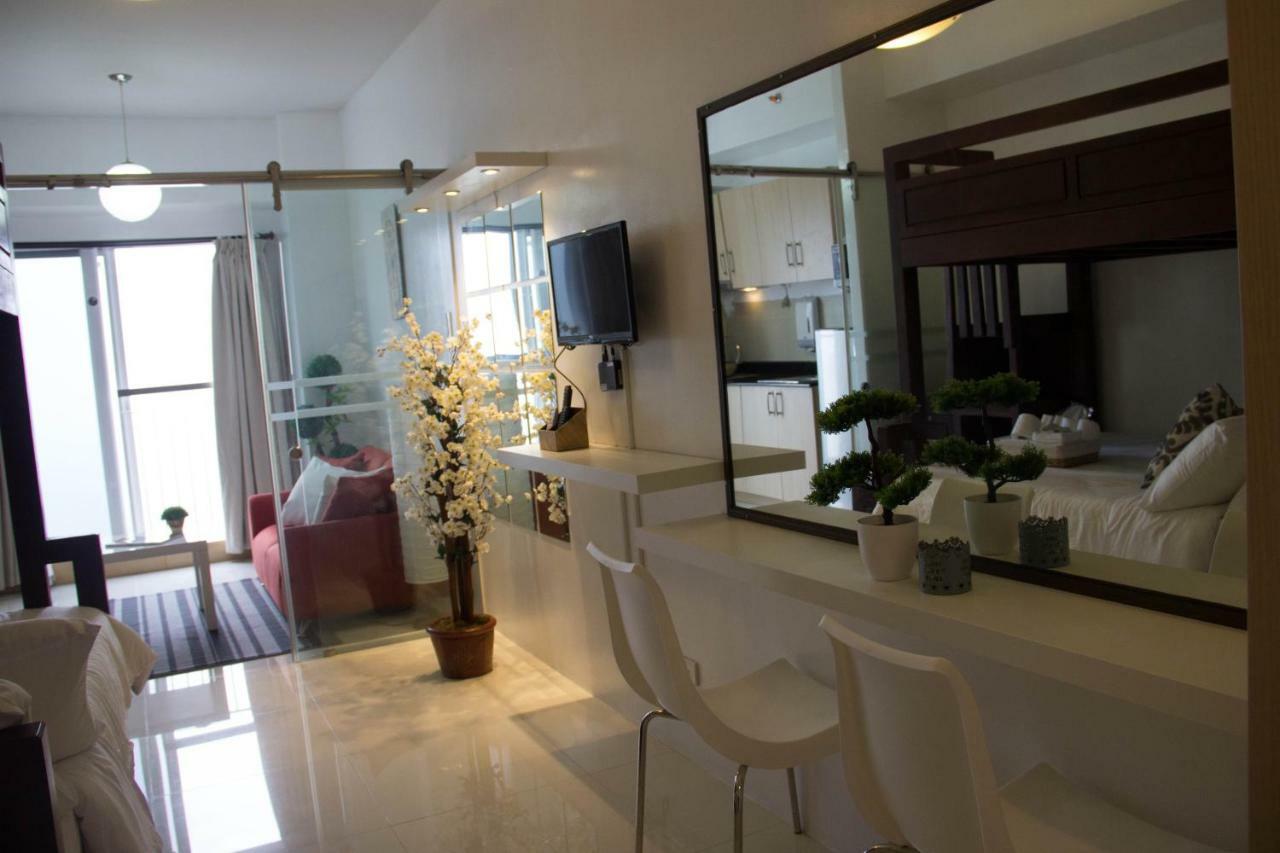 Smdc Wind Residences Tagaytay With Balcony 19Th Floor Tagaytay City Zewnętrze zdjęcie