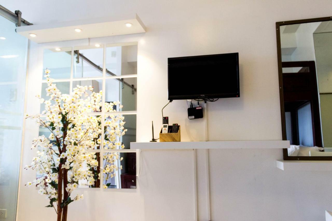 Smdc Wind Residences Tagaytay With Balcony 19Th Floor Tagaytay City Zewnętrze zdjęcie